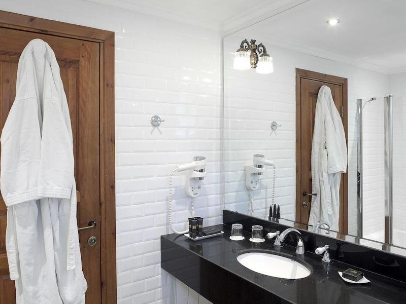 Hotel Photo 9
