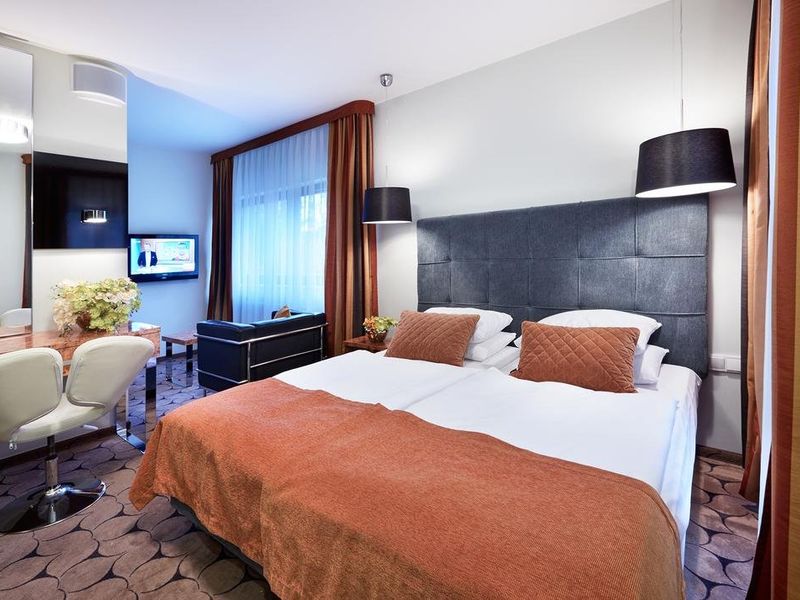 Hotel Photo 1