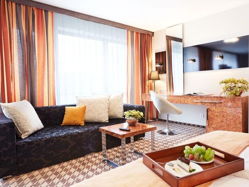 Hotel Photo 6