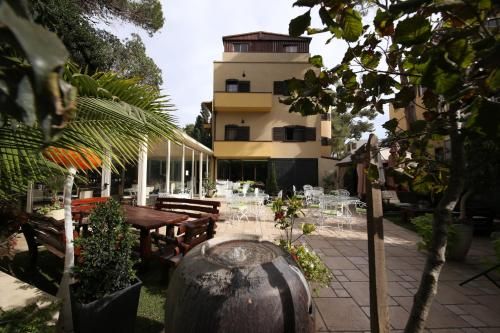 Hotel Photo 1