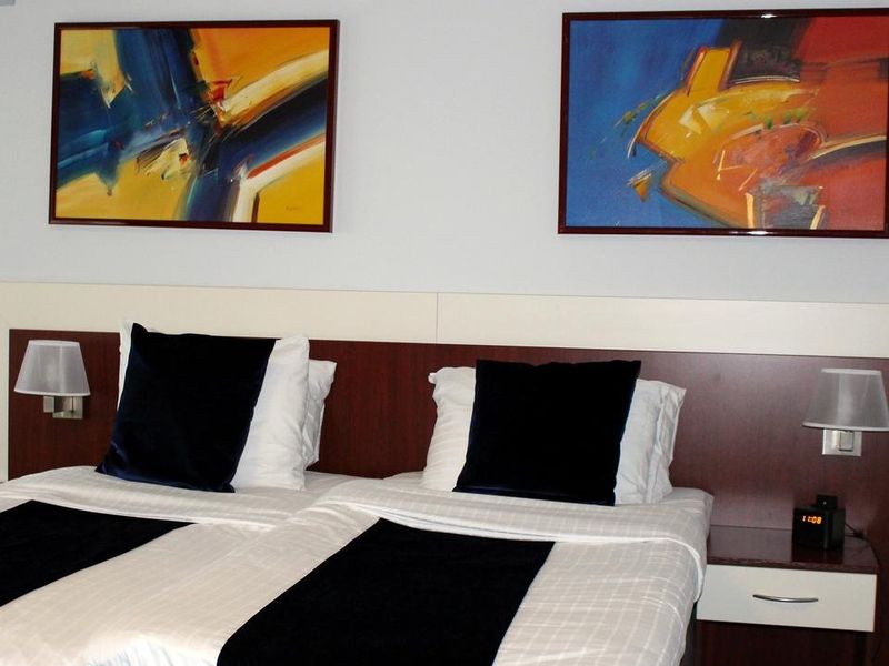 Hotel Photo 9