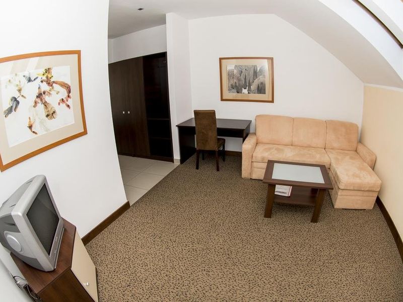 Hotel Photo 8