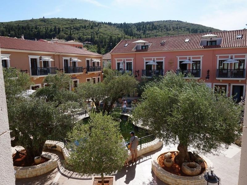 Hotel Photo 1