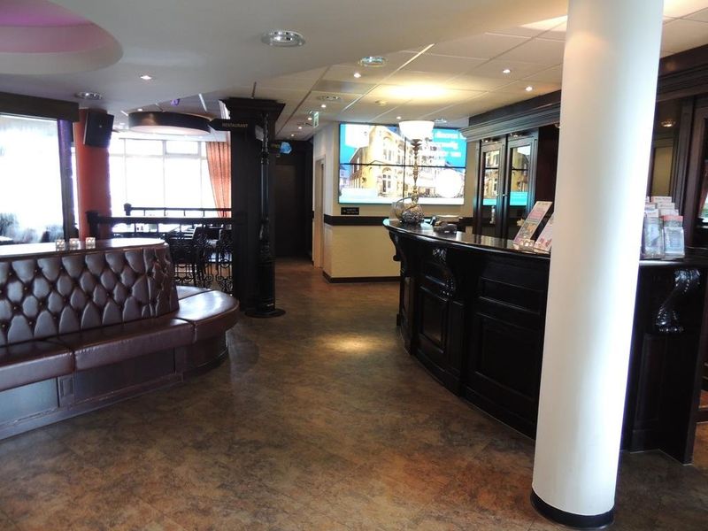 Hotel Photo 12