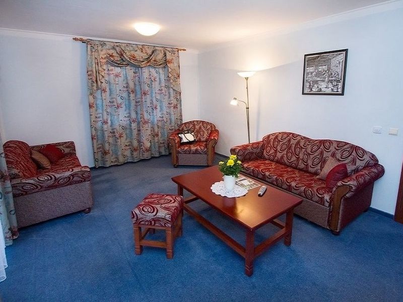 Hotel Photo 9