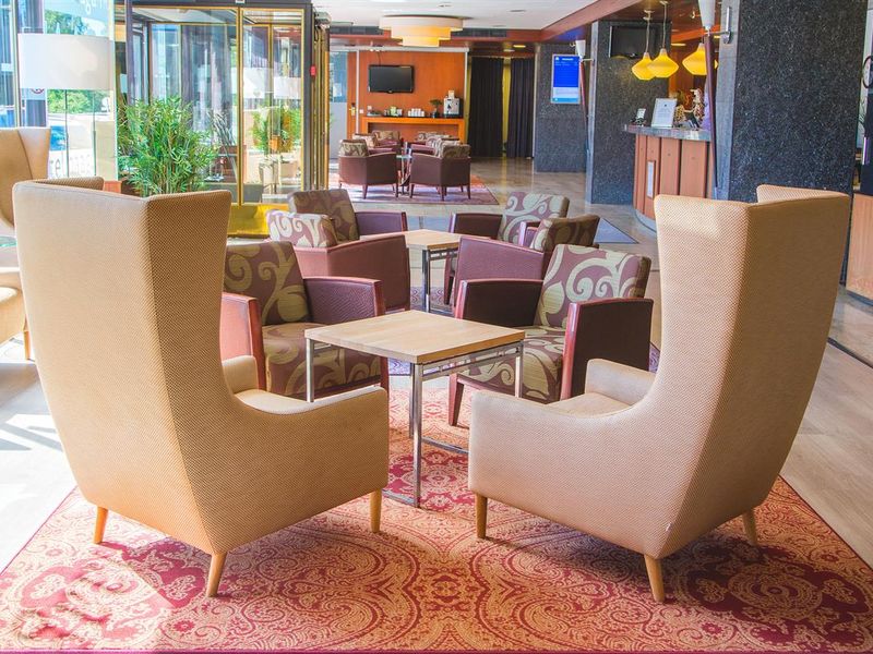 Hotel Photo 9