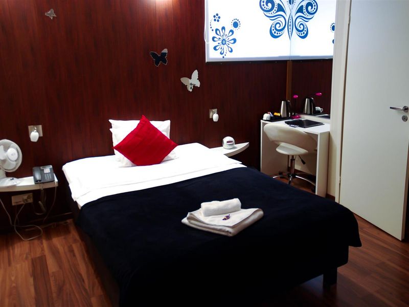 Hotel Photo 6