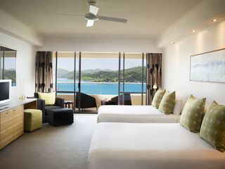 Фото отеля Reef View Hotel