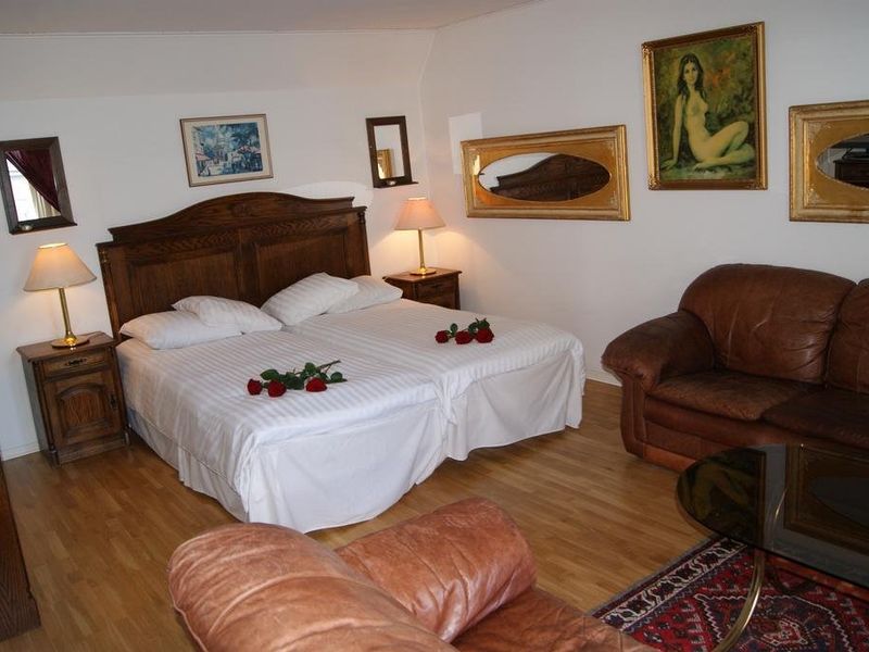 Hotel Photo 3