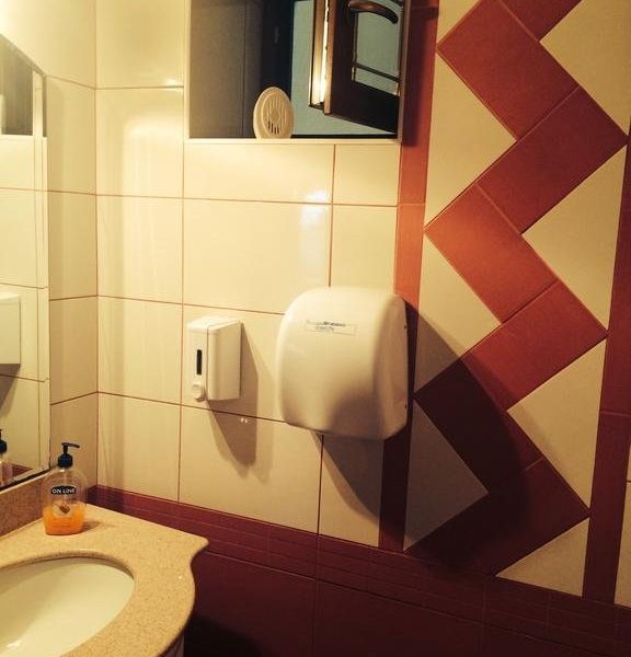 Hotel Photo 8