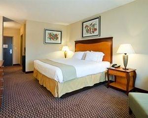 Holiday Inn Express Hotel & Suites Birmingham - Inverness 280 Lake Purdy United States