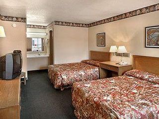 Hotel pic Days Inn by Wyndham Brunswick/St. Simons Area