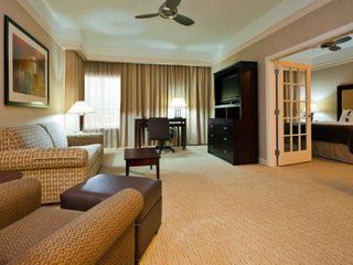 Фото отеля Holiday Inn Baton Rouge College Drive I-10, an IHG Hotel