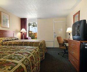 Super 8 by Wyndham Baton Rouge/I-10 Baton Rouge United States