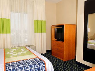 Hotel pic Fairfield Inn & Suites Akron South