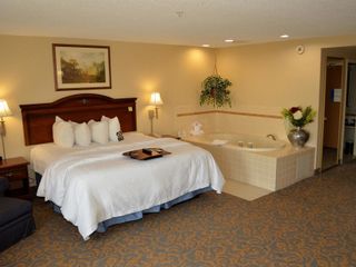 Фото отеля SureStay Plus Hotel by Best Western Cheyenne