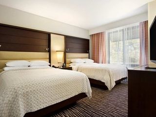 Hotel pic Embassy Suites Fayetteville Fort Bragg