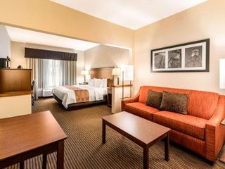 Фото отеля Quality Inn & Suites University Fort Collins