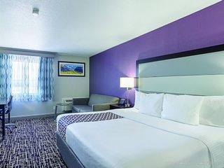 Фото отеля La Quinta Inn & Suites by Wyndham Fort Collins, Colorado