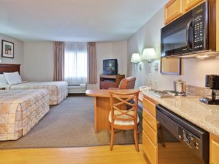 Hotel pic Candlewood Suites Fort Wayne - NW, an IHG Hotel