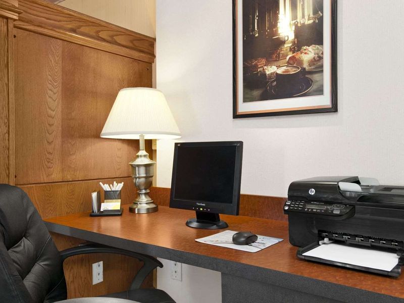 Hotel Photo 6