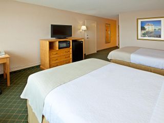 Фото отеля Holiday Inn - Terre Haute, an IHG Hotel
