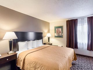 Hotel pic Quality Suites Airport Wichita