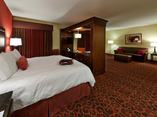 Фото отеля Hampton Inn & Suites Winston-Salem/University Area