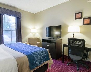 Photo of Quality Inn & Suites West