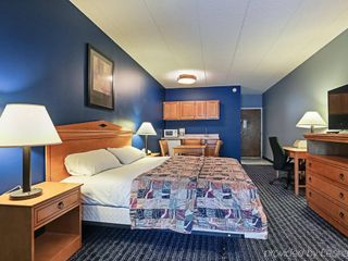 Hotel pic Days Inn & Suites by Wyndham Lancaster Amish Country