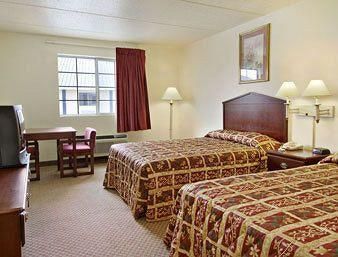 Photo of Days Inn & Suites by Wyndham Laredo
