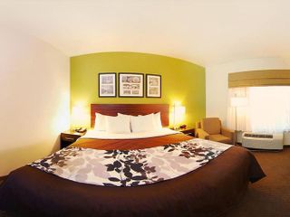 Фото отеля Sleep Inn & Suites Midland West