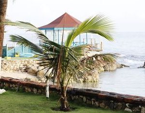 Chrisanns Beach Resort Ocho Rios Jamaica