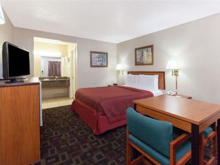 Hotel pic Days Inn by Wyndham Oklahoma City West