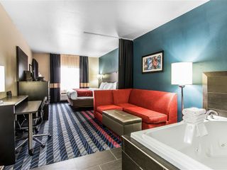 Hotel pic Comfort Suites Fairgrounds West