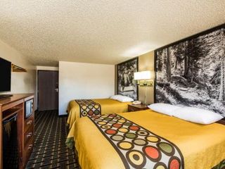 Hotel pic Super 8 by Wyndham Pueblo