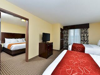 Фото отеля Comfort Suites Hotel & Convention Center Rapid City