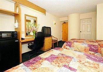 Photo of Quality Inn & Suites Raleigh North Raleigh