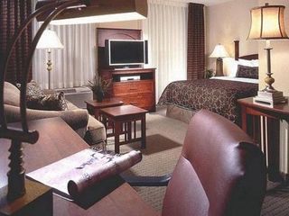 Фото отеля Staybridge Suites South Bend – University Area, an IHG Hotel