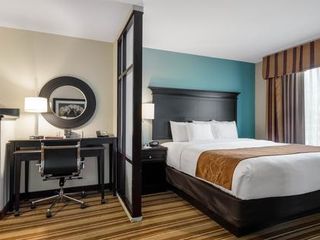 Фото отеля Comfort Suites Topeka Northwest