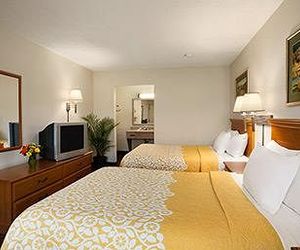 Days Inn by Wyndham Alexandria Alexandria United States