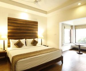The Riverview Retreat by Leisure Hotels Garjia India
