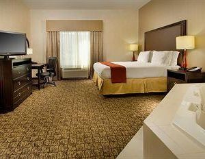 Holiday Inn Express & Suites Alexandria - Fort Belvoir Alexandria United States