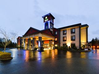 Фото отеля Holiday Inn Express Vancouver North, an IHG Hotel