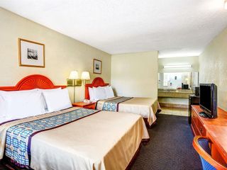 Hotel pic Days Inn by Wyndham Chesapeake