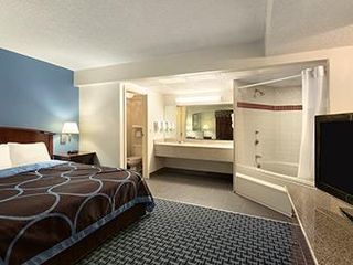 Hotel pic Days Inn by Wyndham Clarksville North EXIT 4