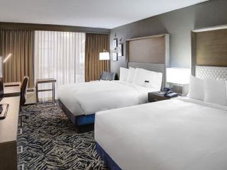 Фото отеля Doubletree by Hilton Harrisonburg