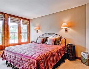 Vail Spa Condominiums by East West Destination Hospitality Vail United States