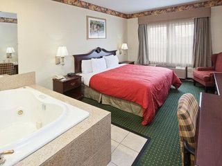 Фото отеля Country Inn & Suites by Radisson, Elkhart North, IN
