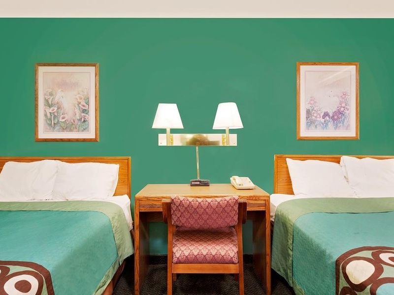 Hotel Photo 8